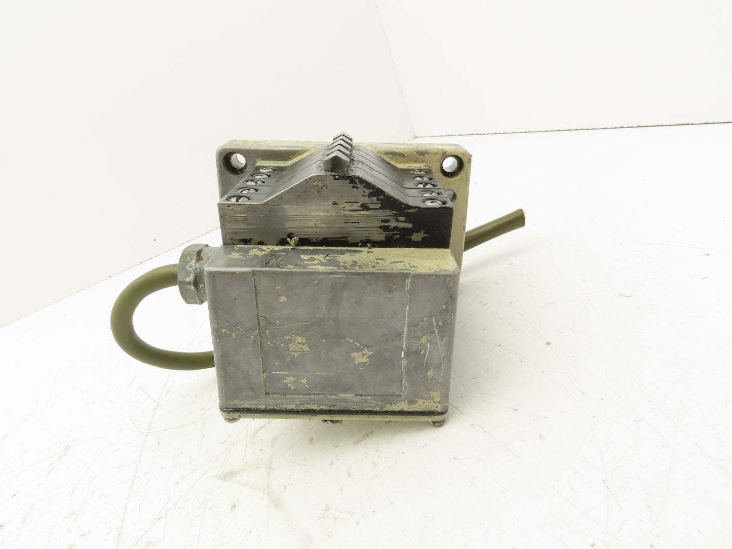 Okuma Mechanical Limit Switch 5 Position Plunger Type