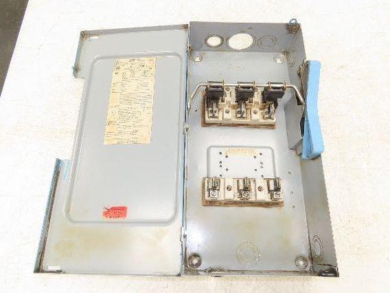 Siemens F353 I-T-E Heavy Duty Safety Disconnect Switch 100A 600V 3Ph Fused