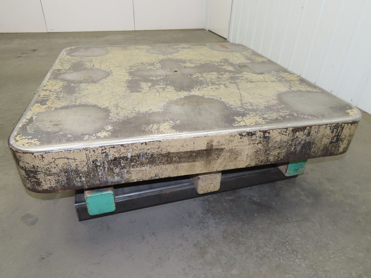 Heavy Duty Pallet Turntable 49x49" Top 18" High 1/4" Steel Plate 2500lbs