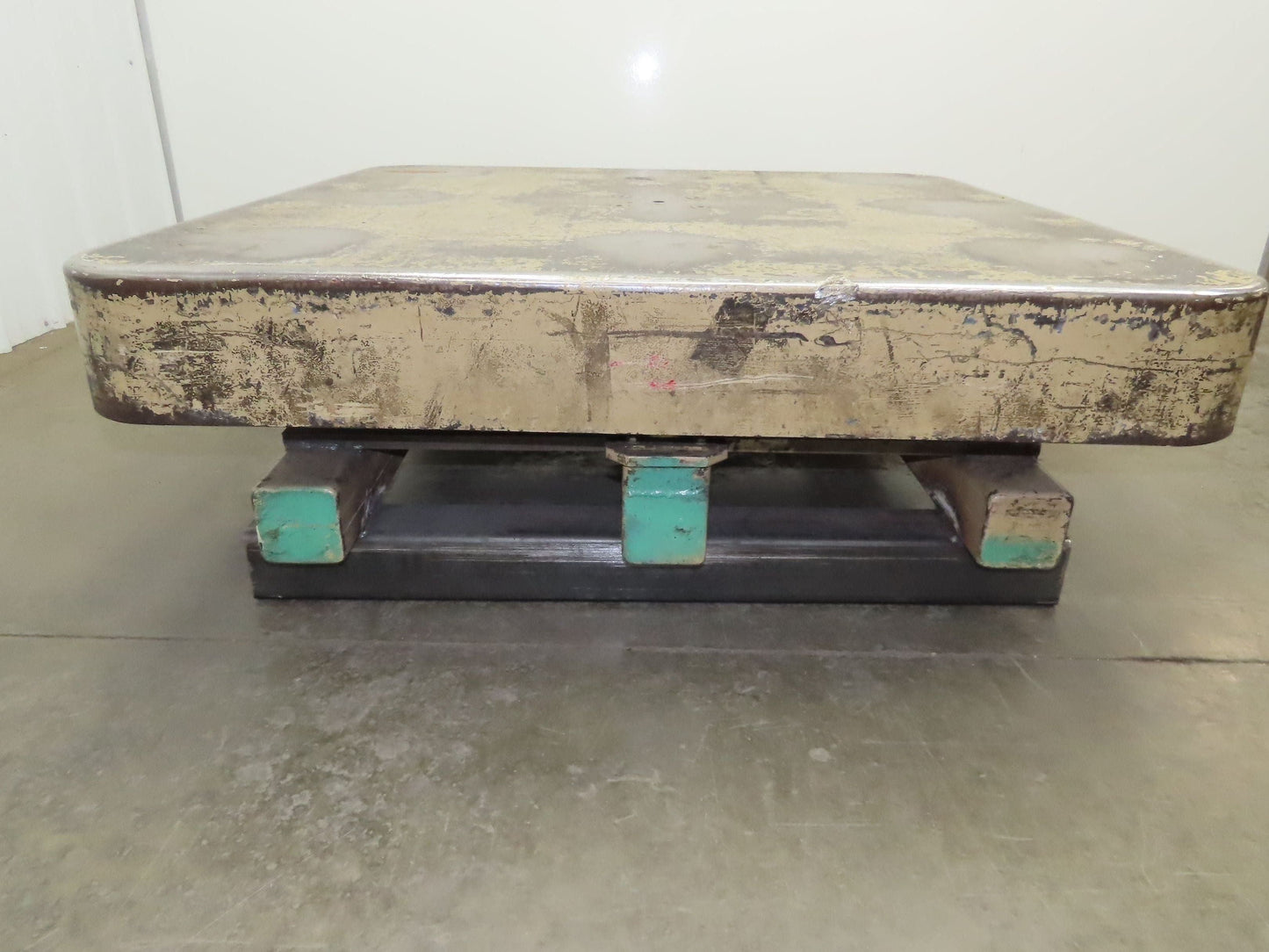 Heavy Duty Pallet Turntable 49x49" Top 18" High 1/4" Steel Plate 2500lbs