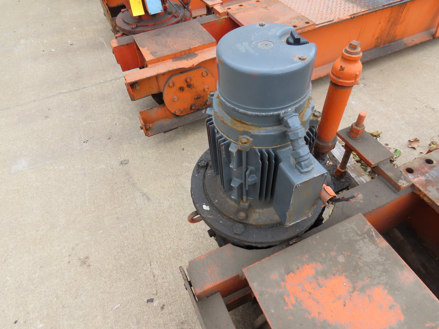 Cleveland Tramrail Motorized Gantry Crane End Truck Drive Floor Track 3Hp 460V