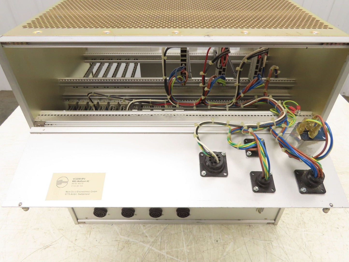 Celio VC2200 8PU PLC Slot Rack Viscolor 2200