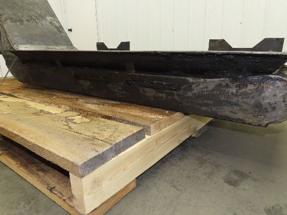 Shin Myung Magnetic Chip Conveyor with Drag Chain Scraper 14"x51" Infeed 220V