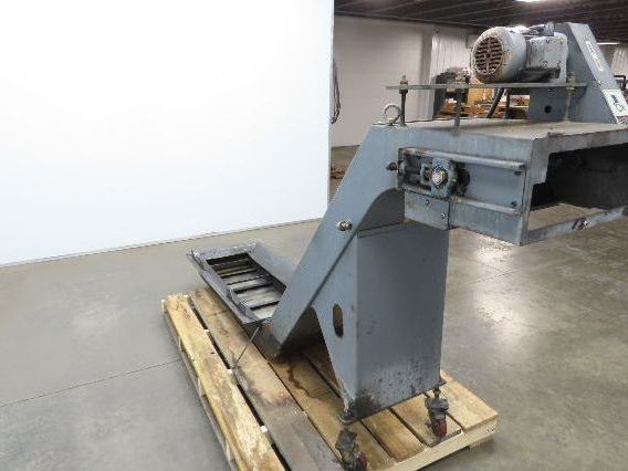 Shin Myung Magnetic Chip Conveyor with Drag Chain Scraper 14"x51" Infeed 220V