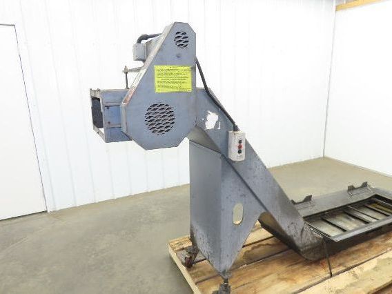 Shin Myung Magnetic Chip Conveyor with Drag Chain Scraper 14"x51" Infeed 220V