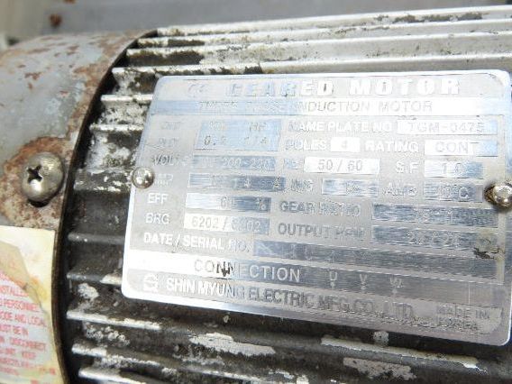 Shin Myung Magnetic Chip Conveyor with Drag Chain Scraper 14"x51" Infeed 220V