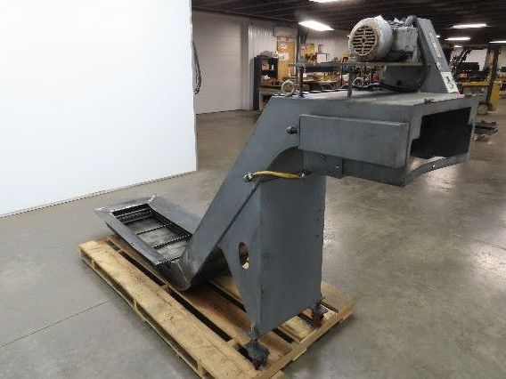 Shin Myung Magnetic Chip Conveyor with Drag Chain Scraper 14"x51" Infeed 220V