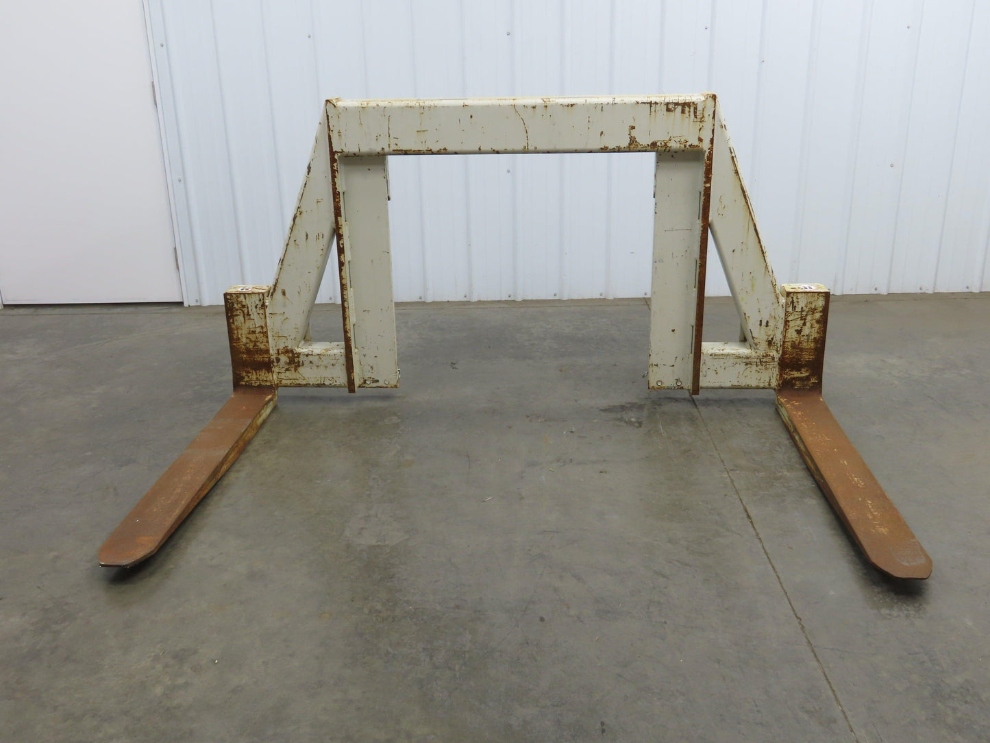 Cascade Fixed Fork Spreader Class 4 Type 84" OD 6x47" Forks 48" Carriage