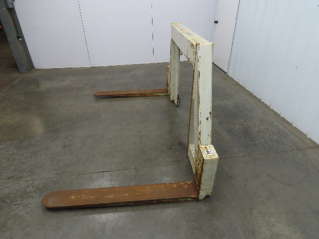 Cascade Fixed Fork Spreader Class 4 Type 84" OD 6x47" Forks 48" Carriage