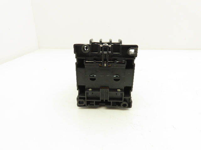 Fuji Electric 2NC1Q0 Magnetic Contactor 100V Coil 3 Pole 600V Lot of 3