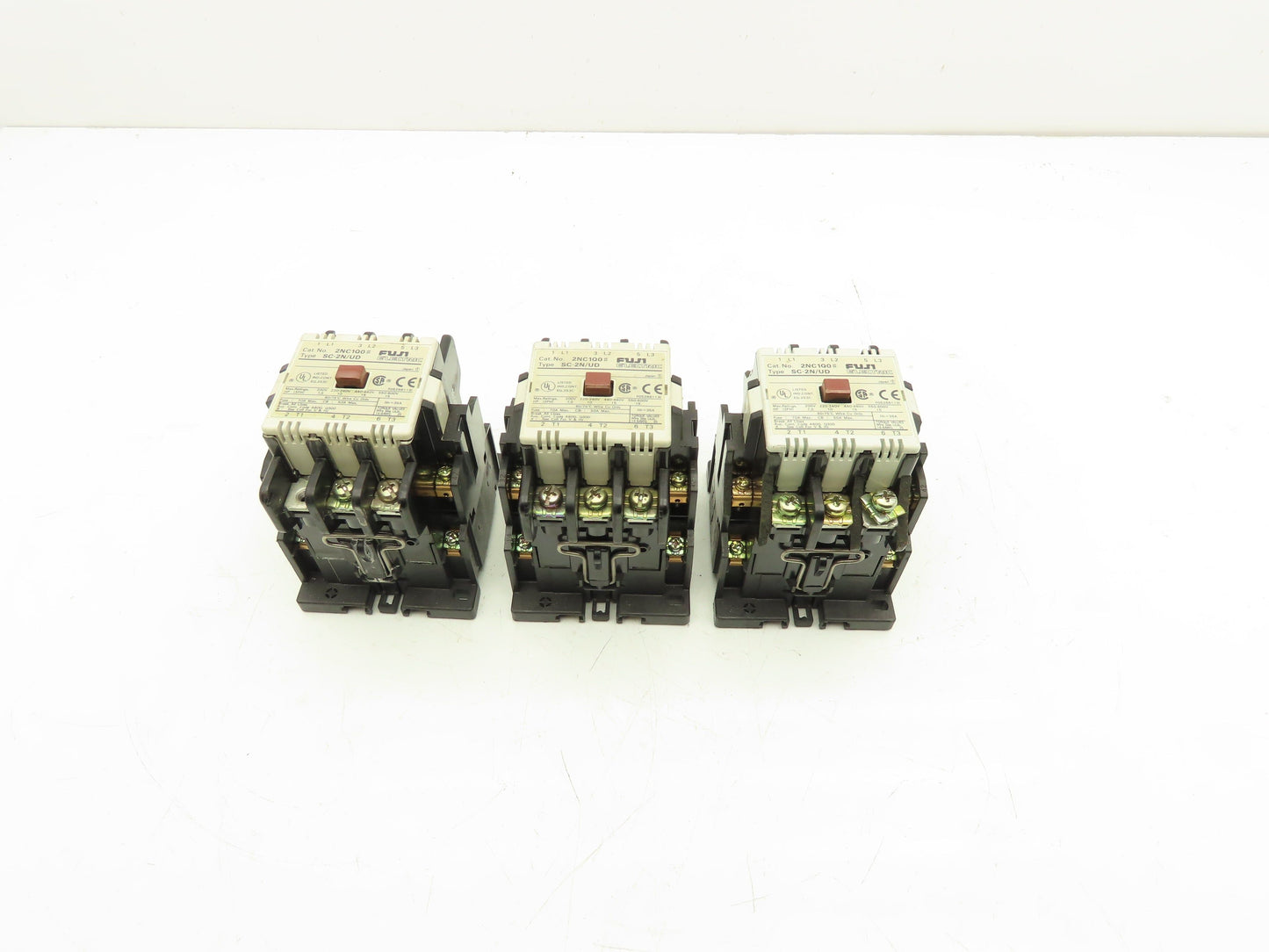 Fuji Electric 2NC1Q0 Magnetic Contactor 100V Coil 3 Pole 600V Lot of 3