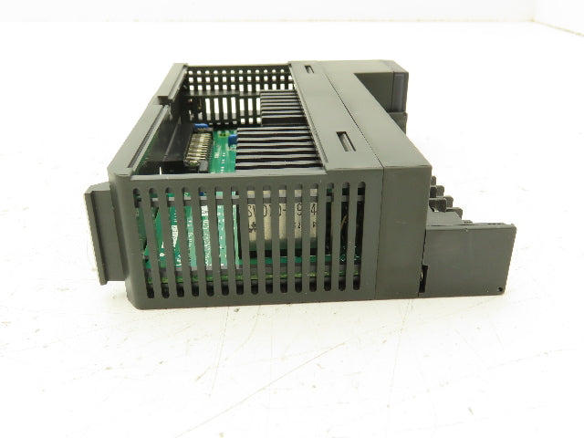 Mitsubishi Electric A1SY22 PLC Digital Output Module 240V No Cover