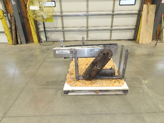 Arrowhead 3.25" Tabletop Stainless Bottle Conveyor 2-Belt 36" Transfer DC Drive