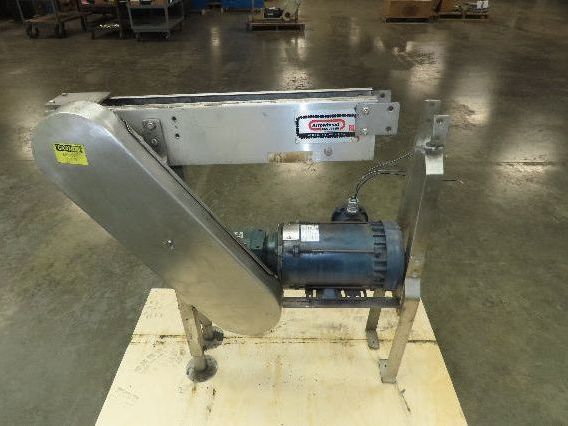 Arrowhead 3.25" Tabletop Belt Stainless Bottle Conveyor 28" Drive 460V