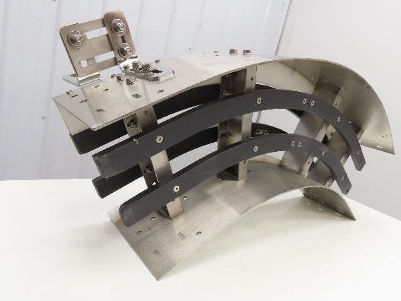 Arrowhead 10" Tabletop Belt Steel Bottle Conveyor 60° Curve 40"L x 7-5/8"H