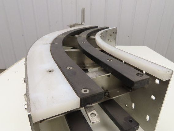 Arrowhead 10" Tabletop Belt Steel Bottle Conveyor 60° Curve 40"L x 7-5/8"H