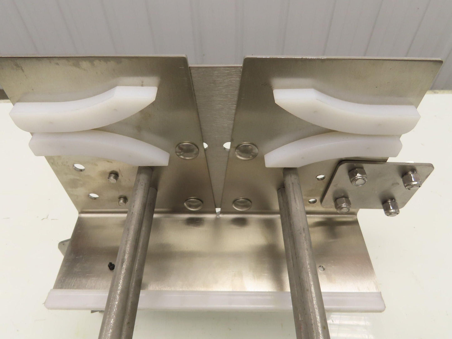 Arrowhead 10" Tabletop Belt Stainless Bottle Conveyor Diverter Section 12"L