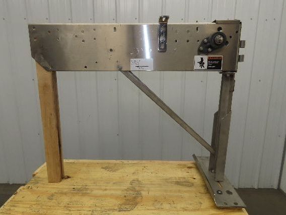 Arrowhead 3.25" Tabletop Stainless Bottle Conveyor Idler Section 36"L -No Drive