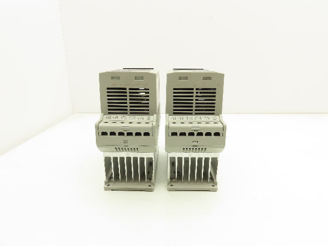 Allen Bradley 160-BA01NSF1 Variable Speed AC Drive VFD .5Hp 480V 3PH Lot of 2