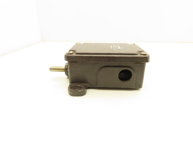 Schmersal MSP 452-11/11Y Rotating Spindle Limit Switch 250V 6A 3/8" Shaft