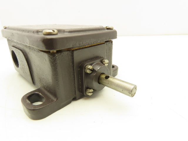 Schmersal MSP 452-11/11Y Rotating Spindle Limit Switch 250V 6A 3/8" Shaft