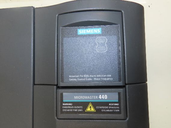 Siemens 6SE6440-2UD33-0EA1 MicroMaster 440 VFD AC Drive 460V 40Hp 30kw