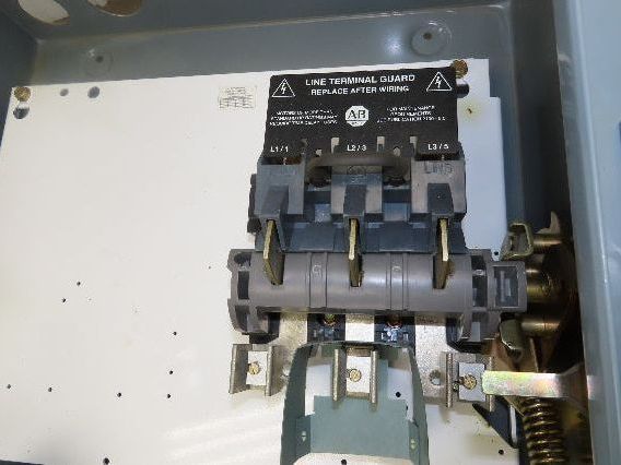 Allen Bradley 512-EJB-3-4R-6P-27R Combination Motor Starter Size 4 100Hp 480V