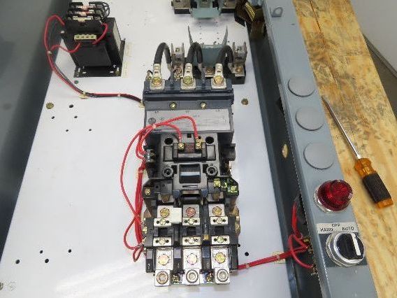 Allen Bradley 512-EJB-3-4R-6P-27R Combination Motor Starter Size 4 100Hp 480V