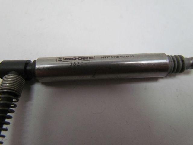 Moore 13820-1 Linear Transducer Probe Sensor