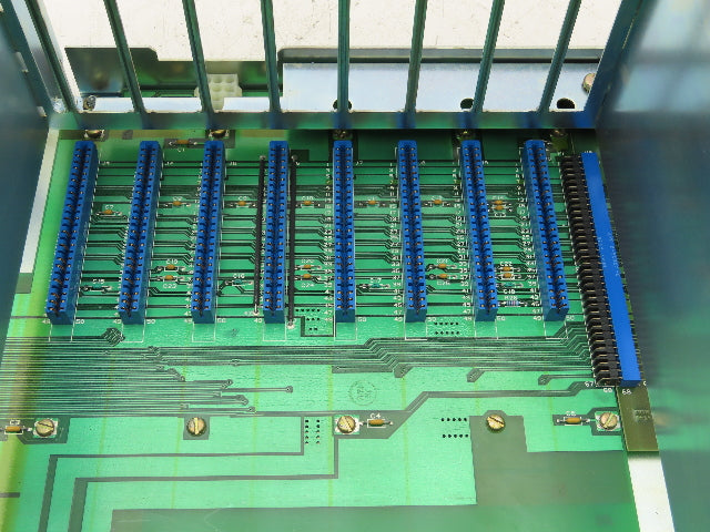 Square D HRK-200 PLC 16-Slot Chassis Rack