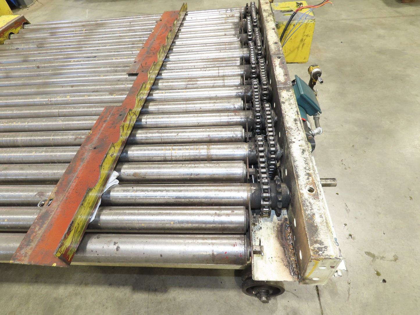 54" Pallet Conveyor 2.5" Roller 60"L 1Hp 460V Chain Drive 60 FPM