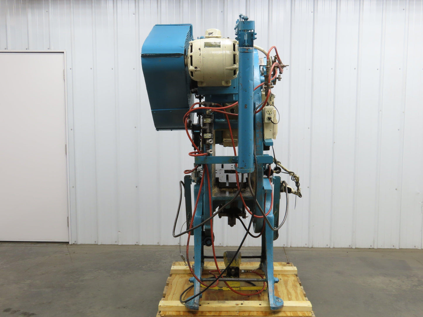 L&J No 3 Mechanical OBI Punch Press 22 Ton 2-1/2" Stroke 7" Throat 2Hp 3Ph