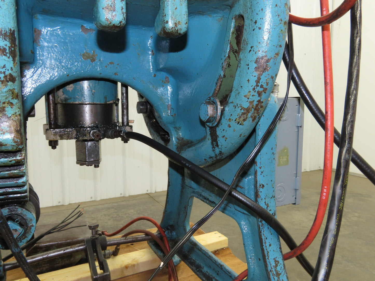 L&J No 3 Mechanical OBI Punch Press 22 Ton 1-3/8" Stroke 63/4" Throat 2Hp 3Ph