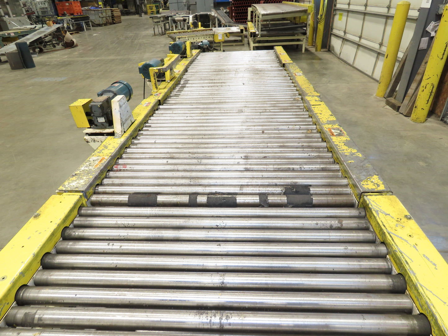 54" Pallet Conveyor 2.5" Roller 1Hp 460V Chain Drive 60 FPM 20' Length