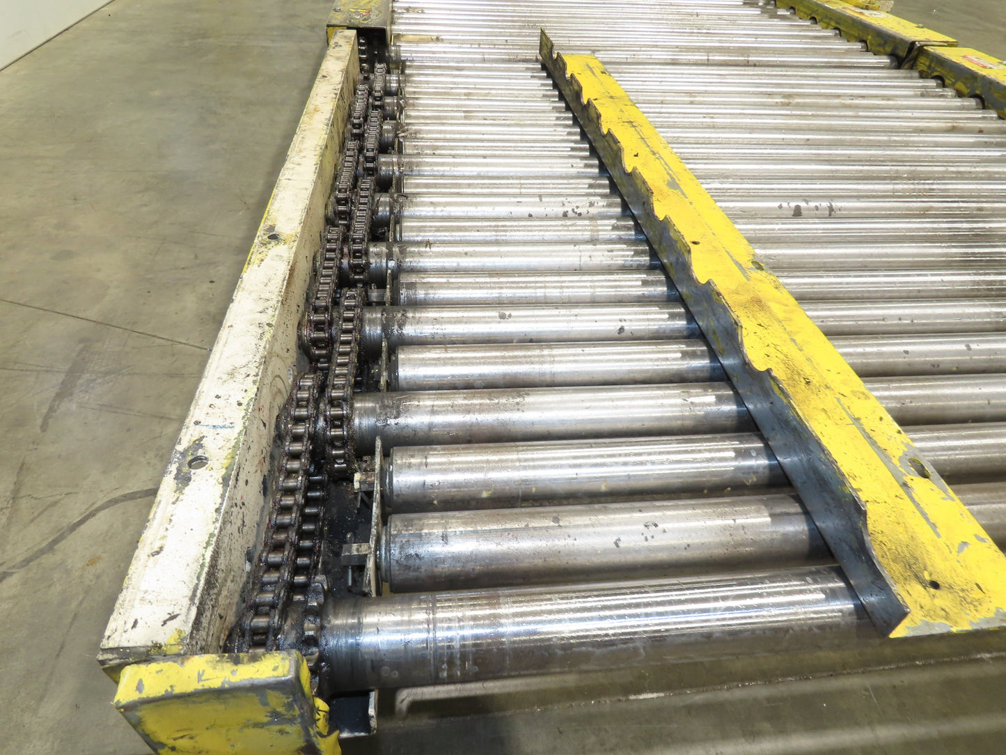 54" Pallet Conveyor 2.5" Roller 1Hp 460V Chain Drive 60 FPM 20' Length