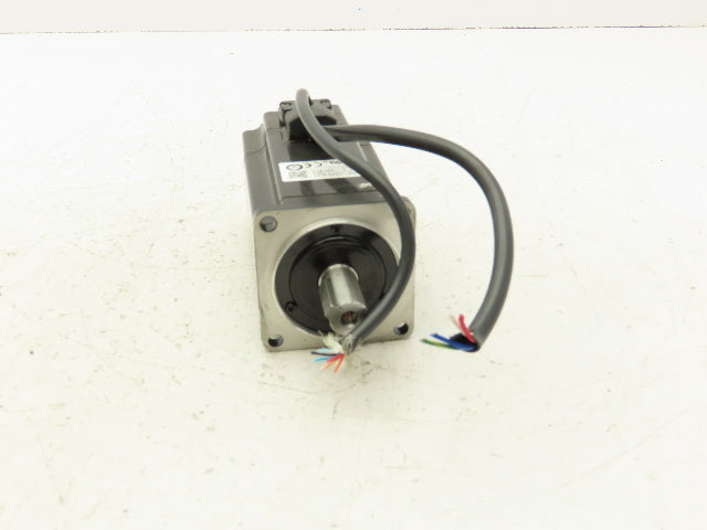 Yaskawa SGMAH-04AAA61D-0Y AC Servo Motor 200V 2.8A 400W 3000RPM