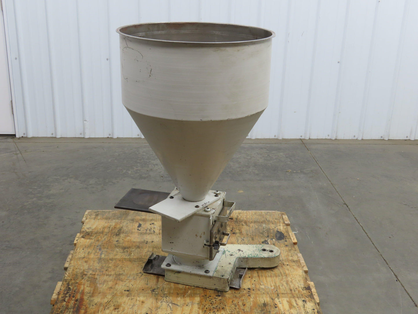 21"x 26" Steel Gravity Bin Dry Bulk Receiver Hopper Magnetic Cartridge Grate