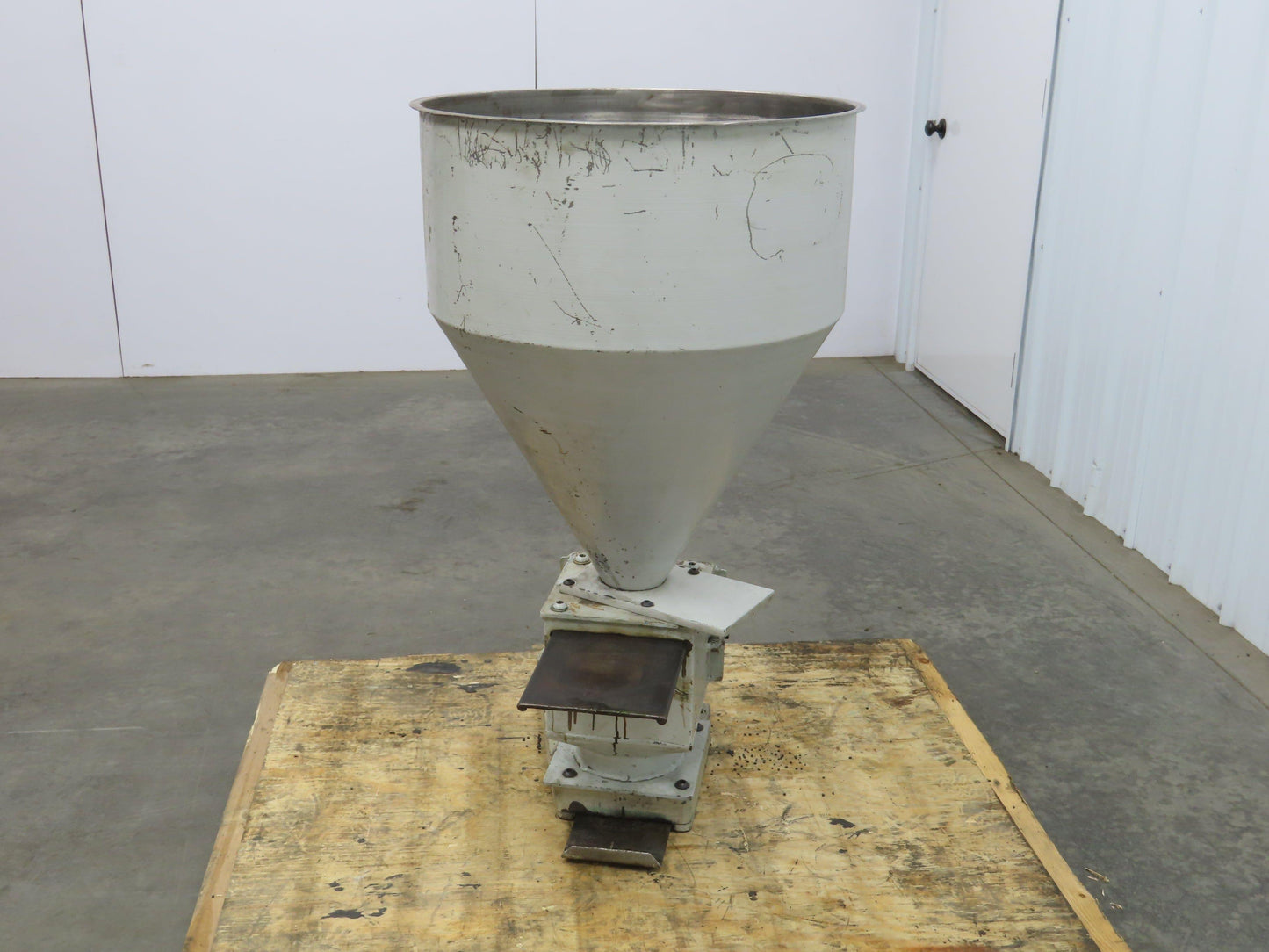 21"x 26" Steel Gravity Bin Dry Bulk Receiver Hopper Magnetic Cartridge Grate