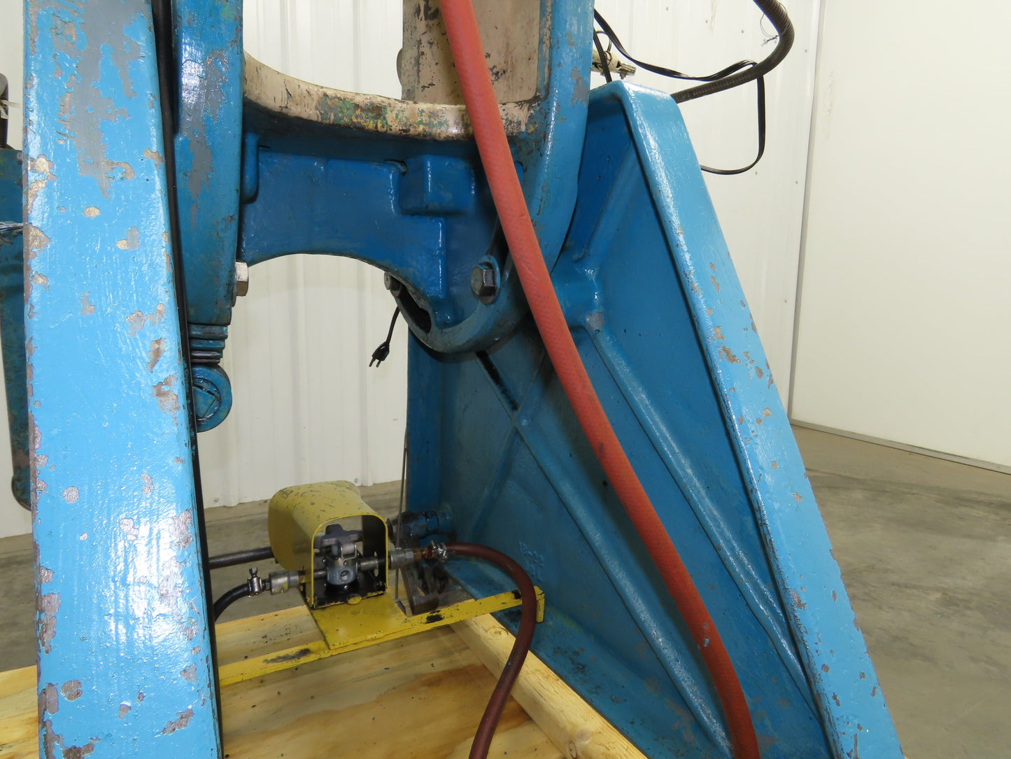 L&J No 18 Mechanical OBI Punch Press 18 Ton 2" Stroke 6" Throat 1.5Hp 3Ph
