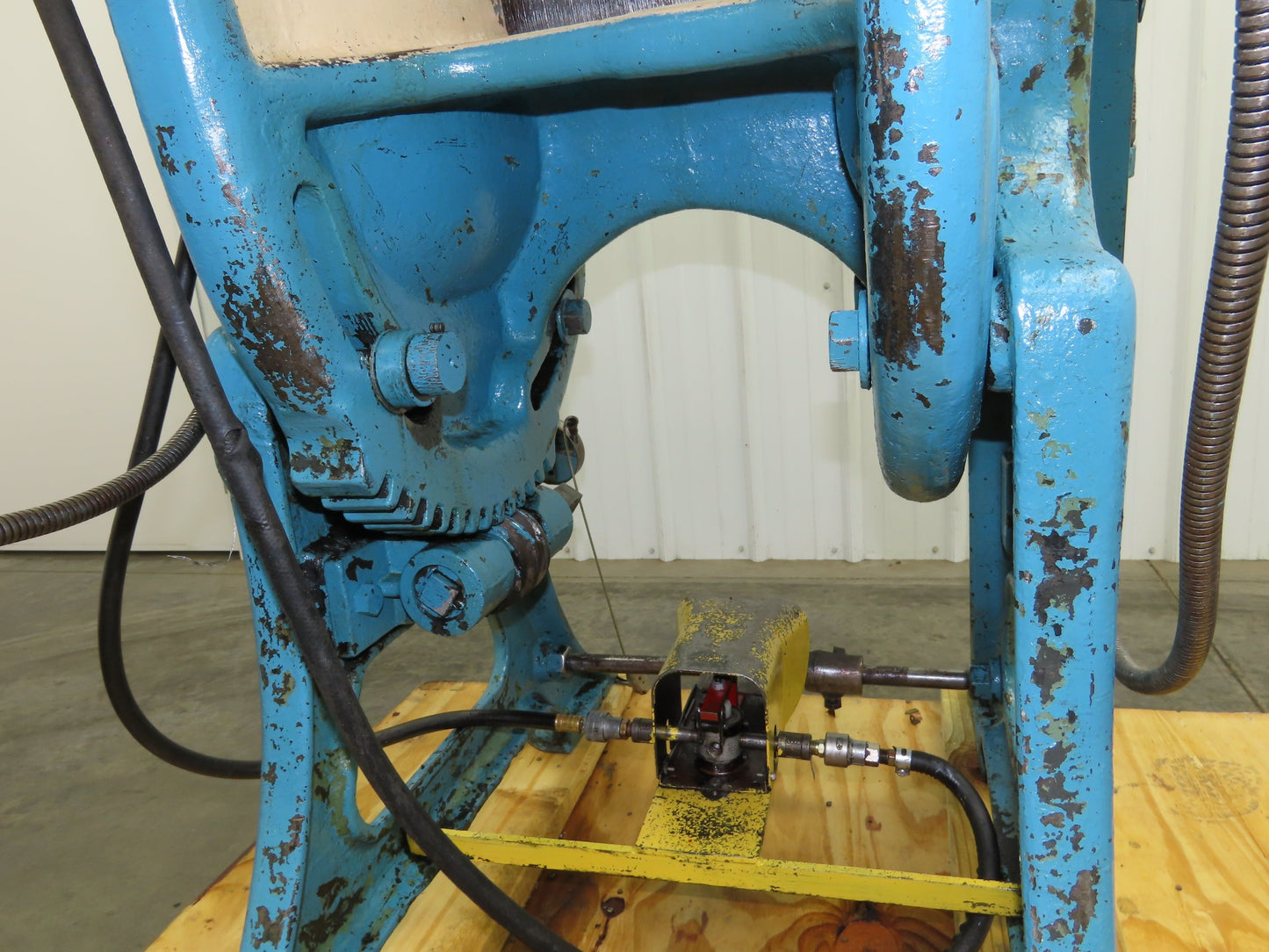 L&J No 3 Mechanical OBI Punch Press 22 Ton 2" Stroke 6-1/2" Throat 2Hp 3Ph