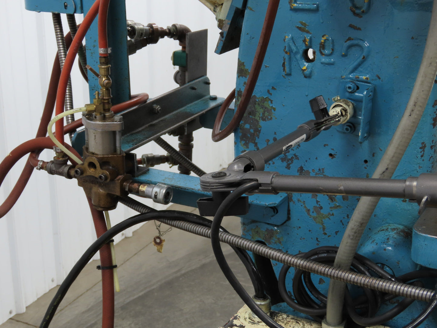 L&J No 2 Mechanical OBI Punch Press 18 Ton 2" Stroke 5-1/2" Throat 1Hp Varidrive