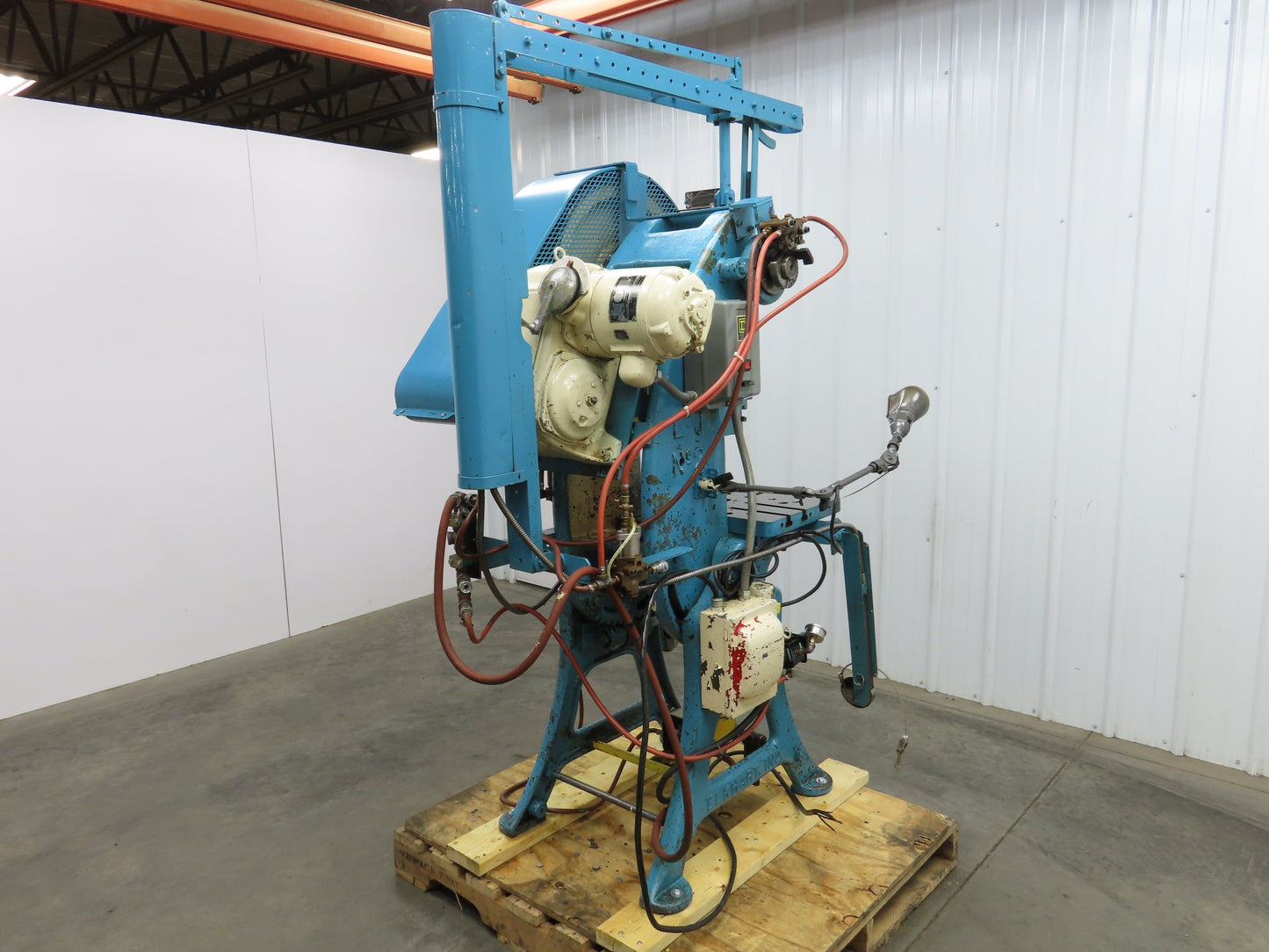 L&J No 2 Mechanical OBI Punch Press 18 Ton 2" Stroke 5-1/2" Throat 1Hp Varidrive
