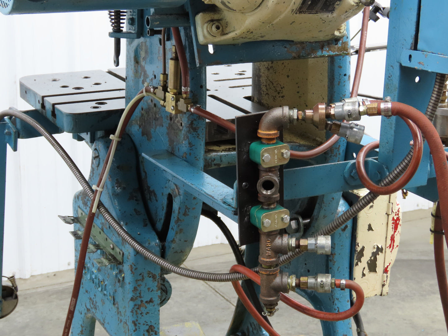 L&J No 2 Mechanical OBI Punch Press 18 Ton 2" Stroke 5-1/2" Throat 1Hp Varidrive