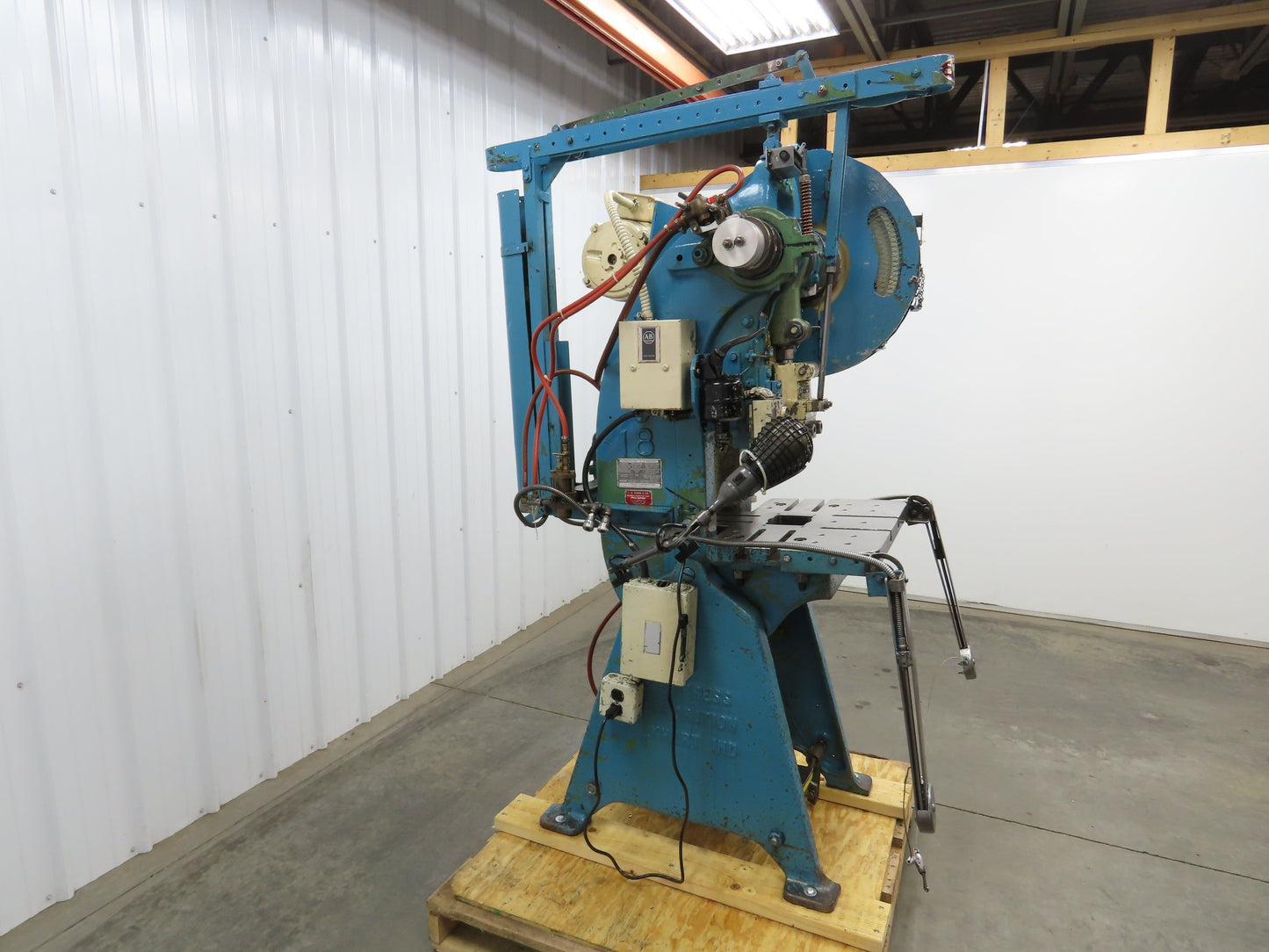 L&J No 18 Mechanical OBI Punch Press 18 Ton 2" Stroke 6" Throat 1.5Hp 3Ph