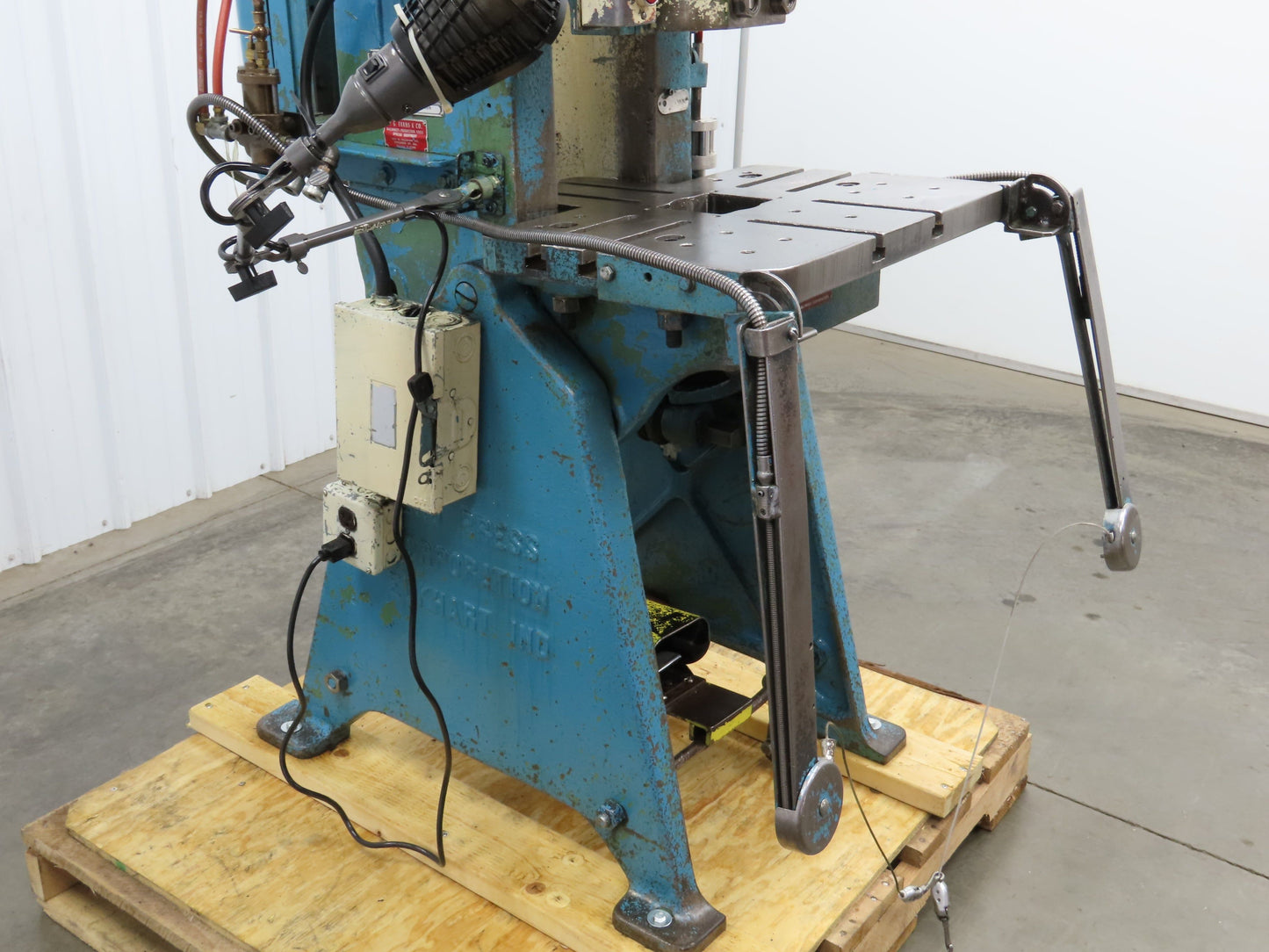 L&J No 18 Mechanical OBI Punch Press 18 Ton 2" Stroke 6" Throat 1.5Hp 3Ph