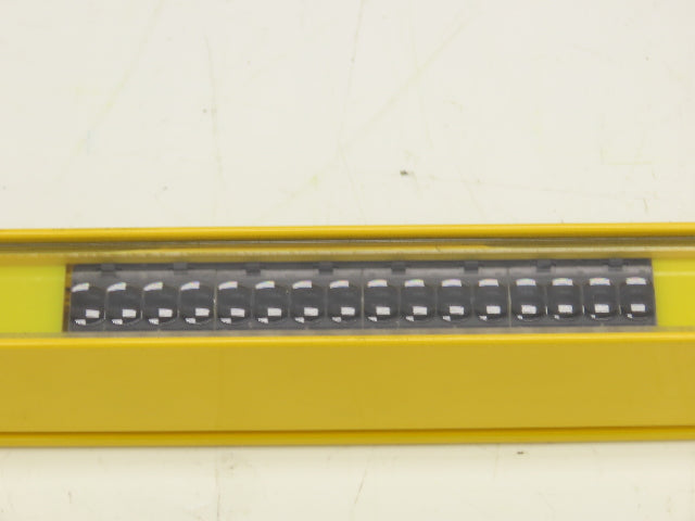Allen Bradley 445L-R4S4120YD Guardshield Light Curtain Safe4 Receiver Parts Only