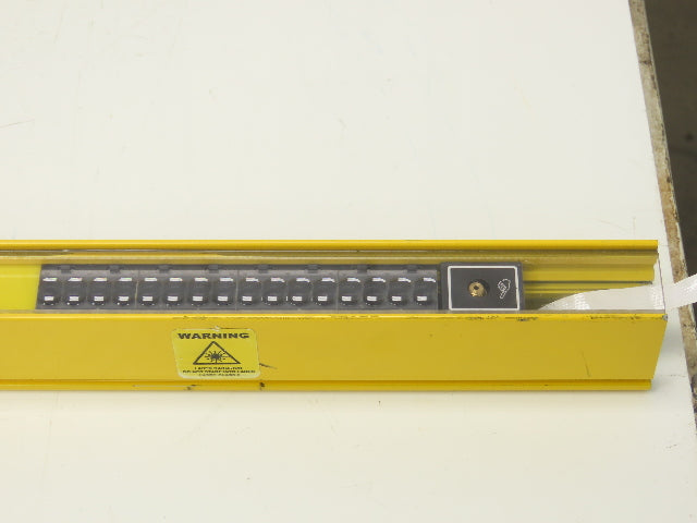 Allen Bradley 445L-R4S4120YD Guardshield Light Curtain Safe4 Receiver Parts Only
