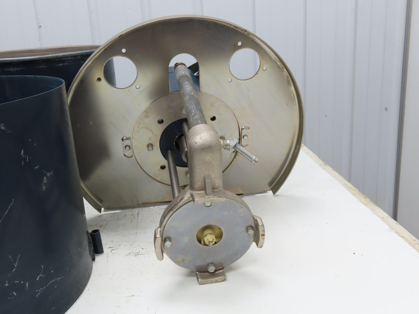 Graymills Superflo Vertical Centrifugal Pump 12 Gal Pail 1/2Hp 115V/230V 1PH