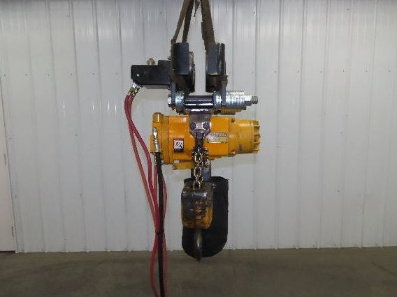 Ingersoll Rand HL2000 2 Ton 4000Lb Pneumatic Air Hoist 16' Lift w/Power Trolley