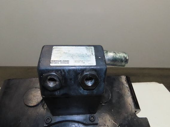 Ingersoll Rand TIR6600 Pneumatic Air Powered Hoist Trolley 6600 Lb